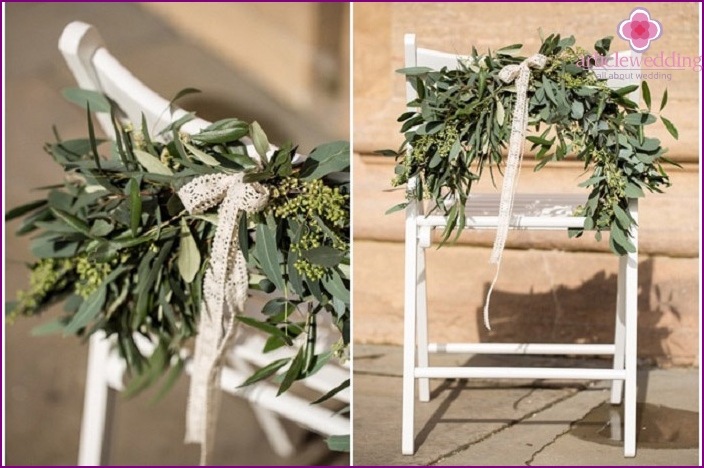 Greens on chairs - a great summer solution