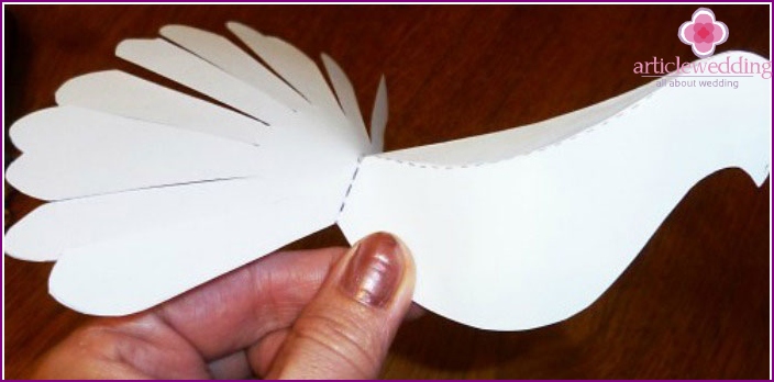 Paper doves for the wedding