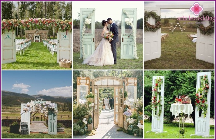 Portes au lieu d'arches lors d'un mariage