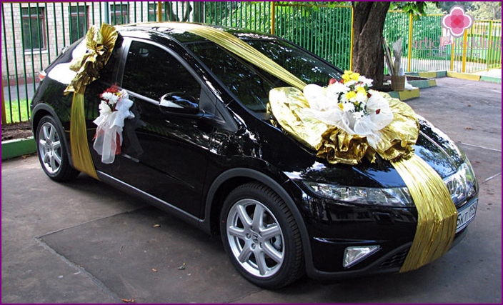 Voiture - un cadeau de mariage des parents