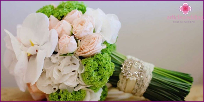 زهور للعروسين