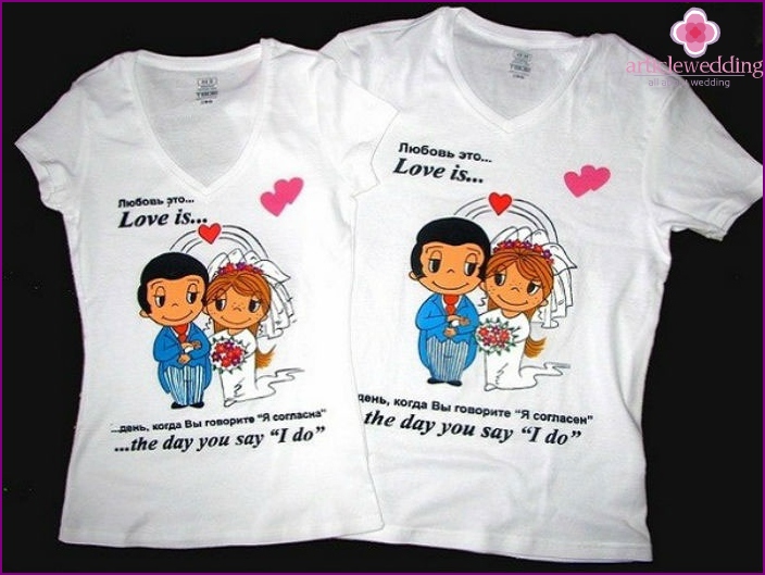 T-shirts - um presente de casamento original