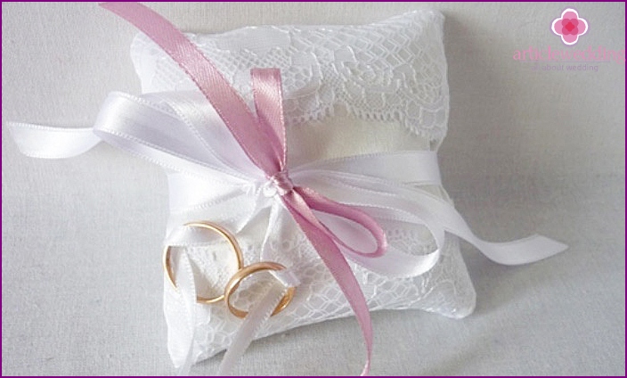 White stylish cushion for rings