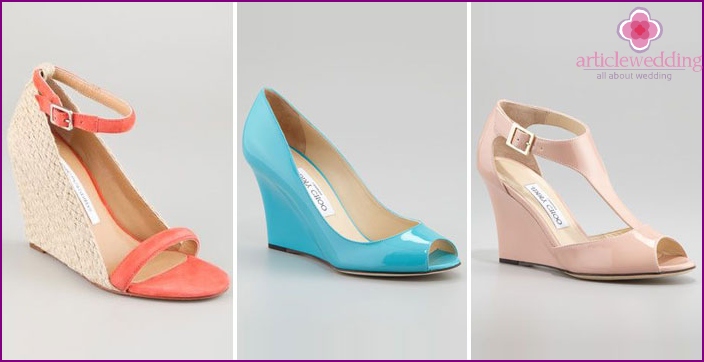 A variety of colors of wedding wedges