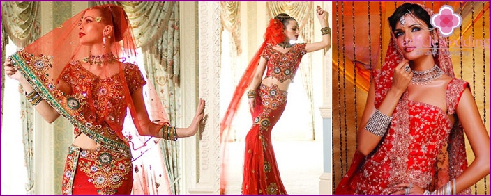 العروس الهندية في الساري الأحمر