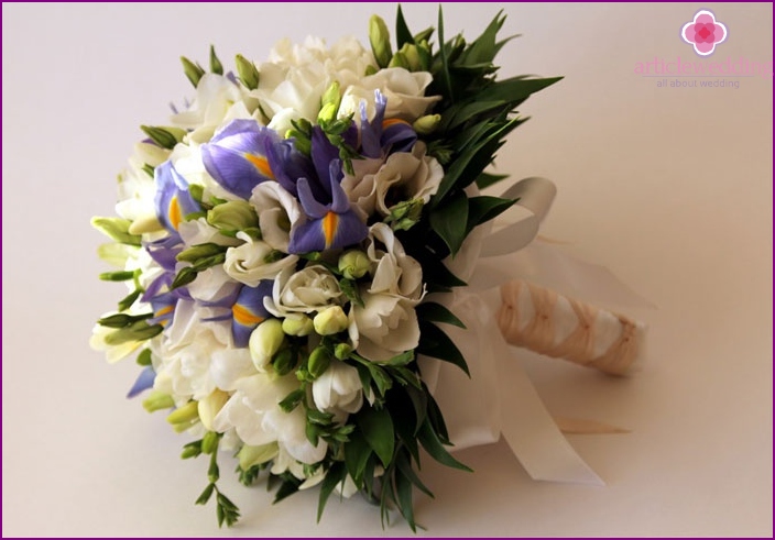 Bouquet de mariée avec eustoma