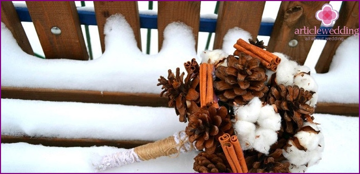 Cotton and cones are ideal materials for a bouquet