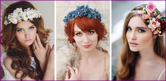 Wedding hair ornaments with flowers