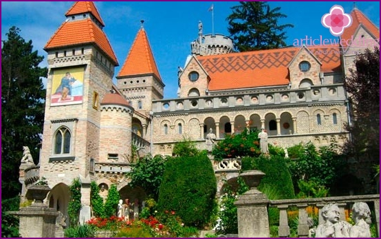 Château de l'amour éternel en Hongrie