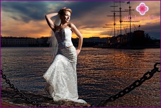 Wedding on the promenade in St. Petersburg