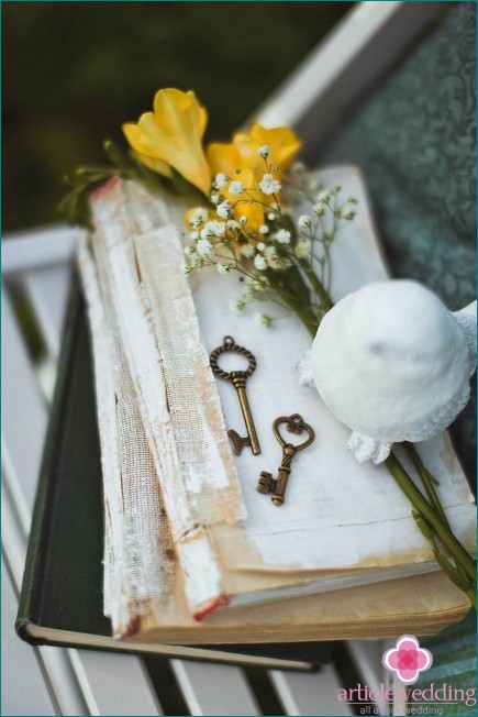 Decor from books for a wedding