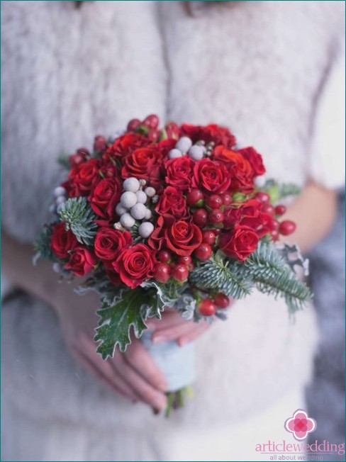 Creative wedding bouquet with berries