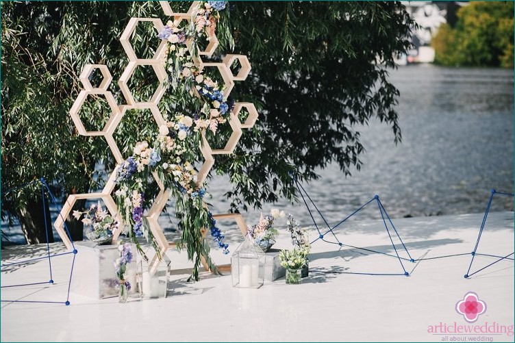 Geometric wedding decoration