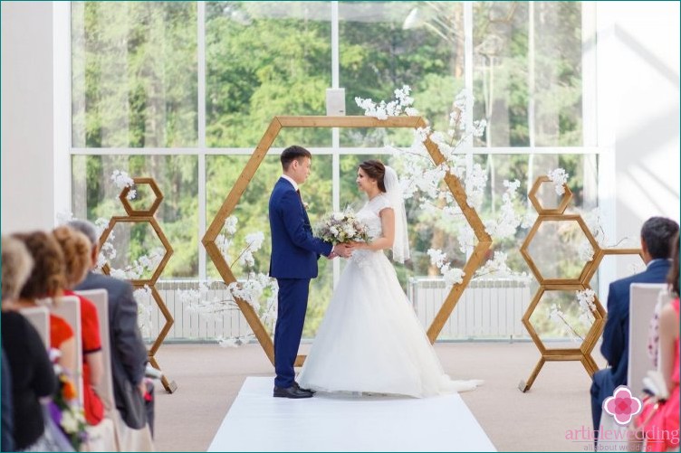 Arco de boda hexagonal