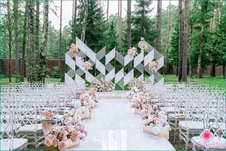 Seating guests at the ceremony